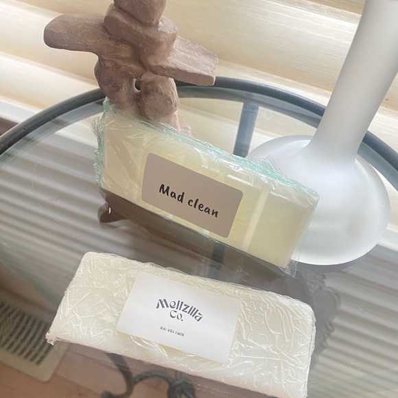OUT OF STOCK Mad Clean (Clean Laundry) 100% Soy Wax Melts - Picture 4 of 11